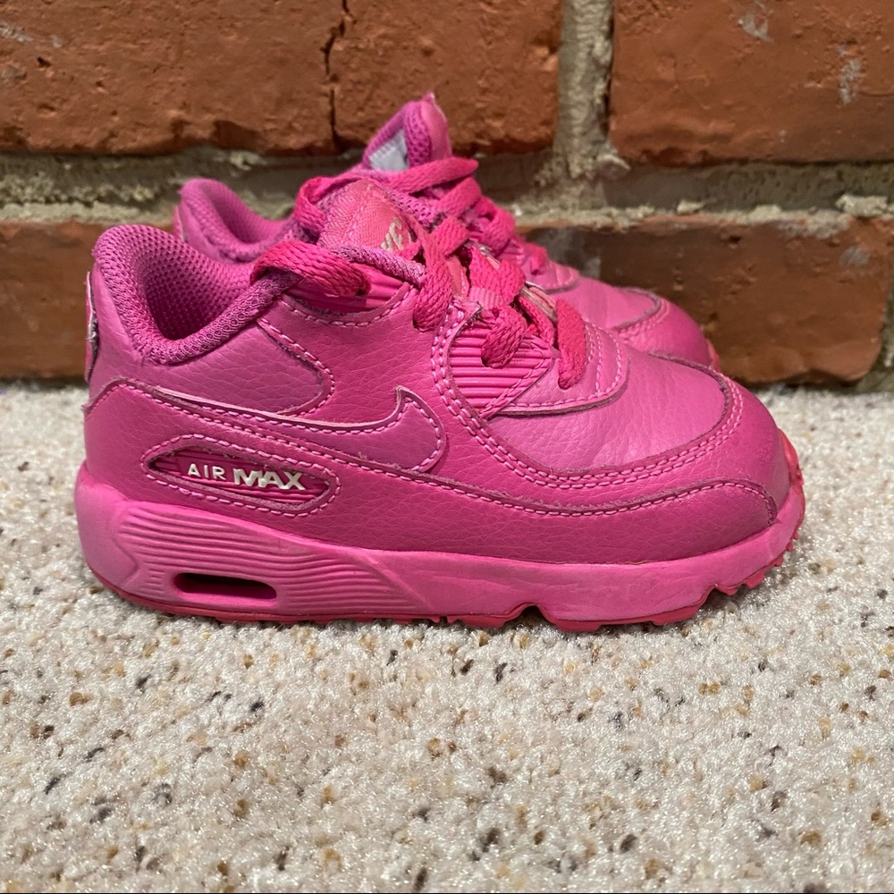 Nike Pink Air Max Sneakers Sz 7 c